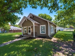 613 S Bois D Arc St, Forney, TX 75126