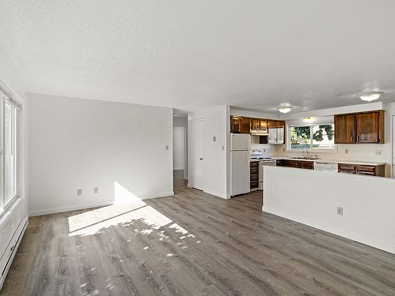 2nd image of 1200 W Huntley St #1217