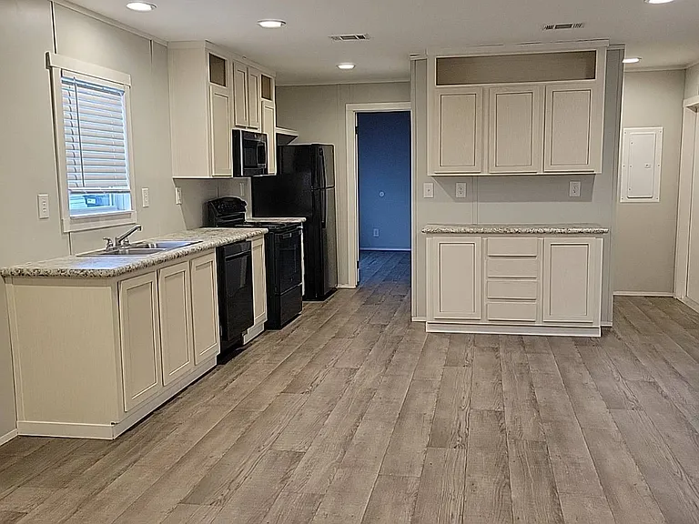 15301 W US Highway 54 #9R — Photo 3