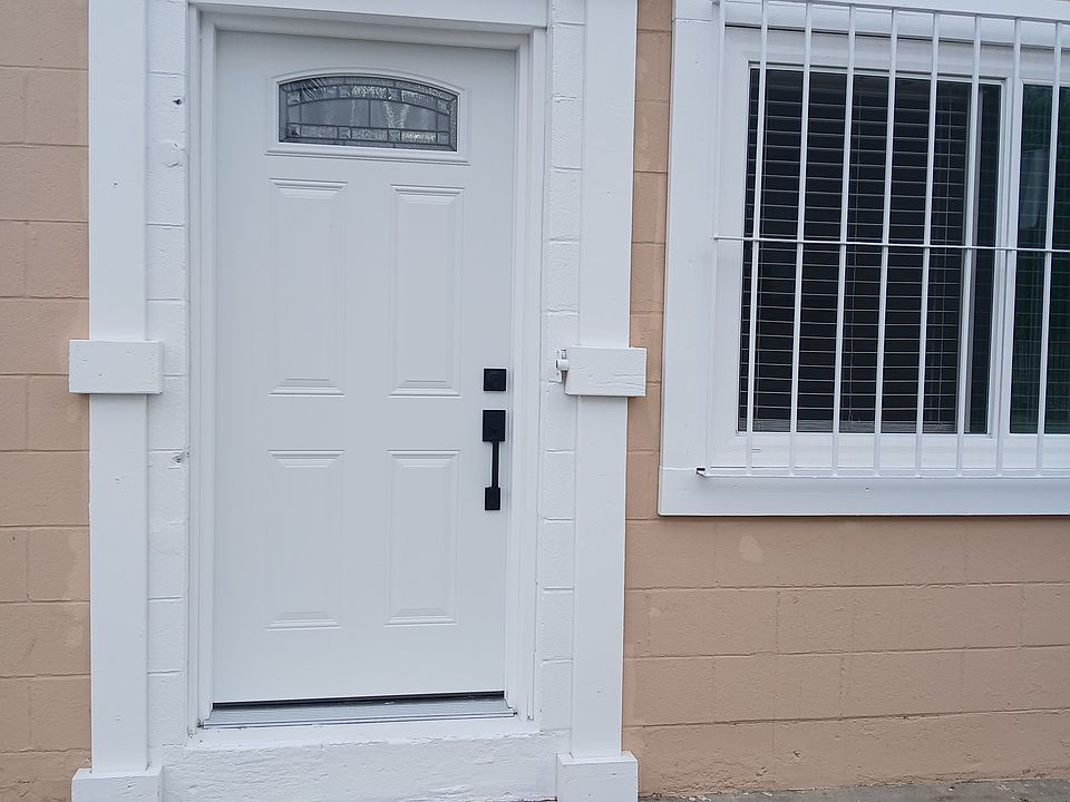 1st image of 662 S Kalisher St