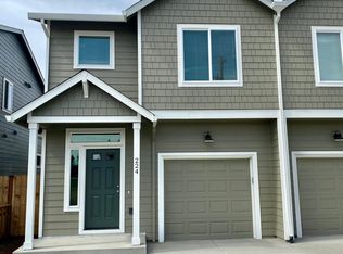 224 Eckerd St, Molalla, OR 97038