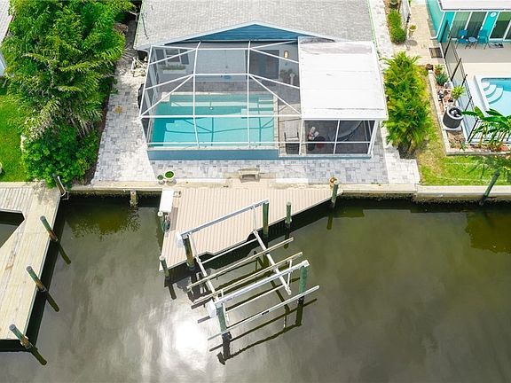 2nd image of 2574 Bayshore Dr