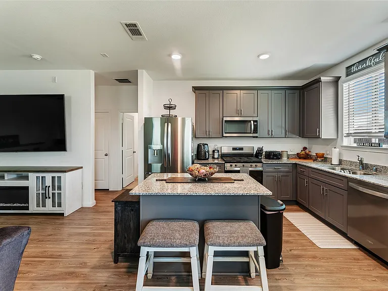21103 Sherrell Bay Dr — Photo 11