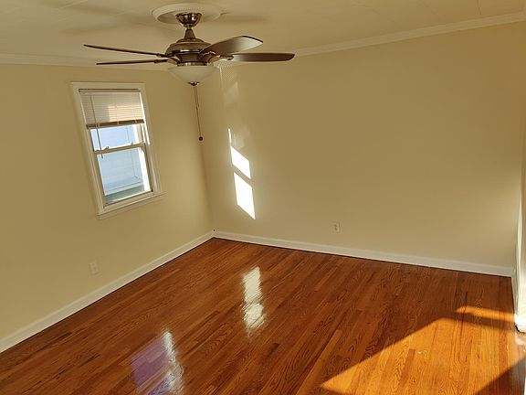 2nd image of 26 Holland Ave