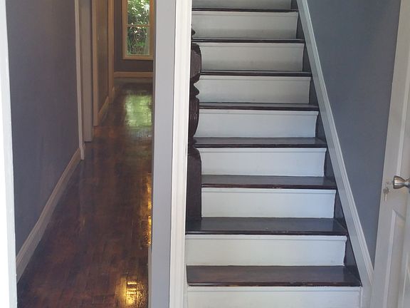 4th image of 1223 Tinton Ave