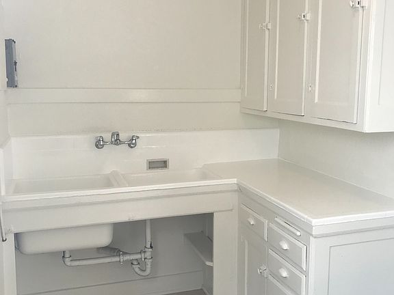 4th image of 930-936.5 N Grand Ave #9325