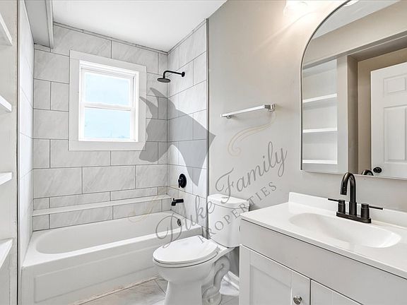 5th image of 608 N Queen St