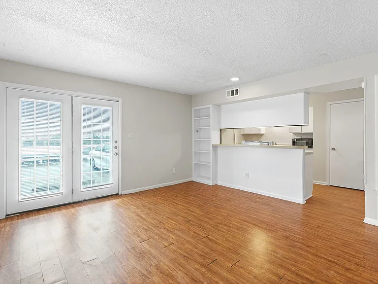 LBJ Apartments — Photo 1