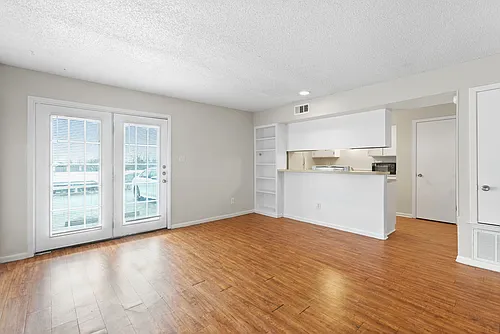 LBJ Apartments Photo 1