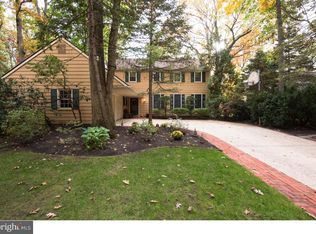 9 Dunbarton Rd, Cherry Hill, NJ 08003