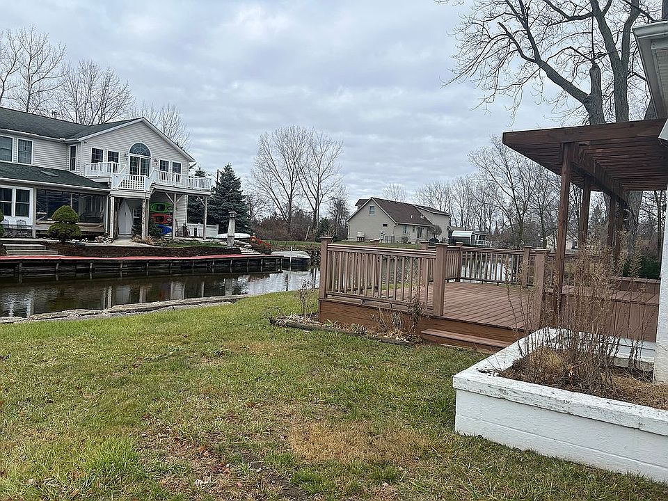 4330 Genoa Dr, Luna Pier, MI 48157 Zillow