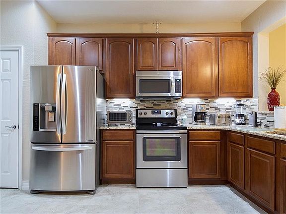 2nd image of 1251 Peralta Ct