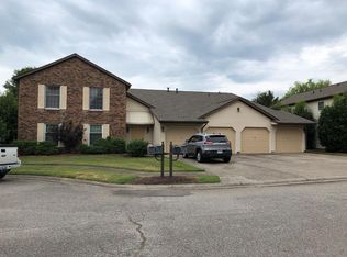 5 Quail Ridge Ct APT C, Owensboro, KY 42303