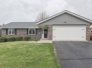 1875 S Trainer Rd, Rockford, IL 61108