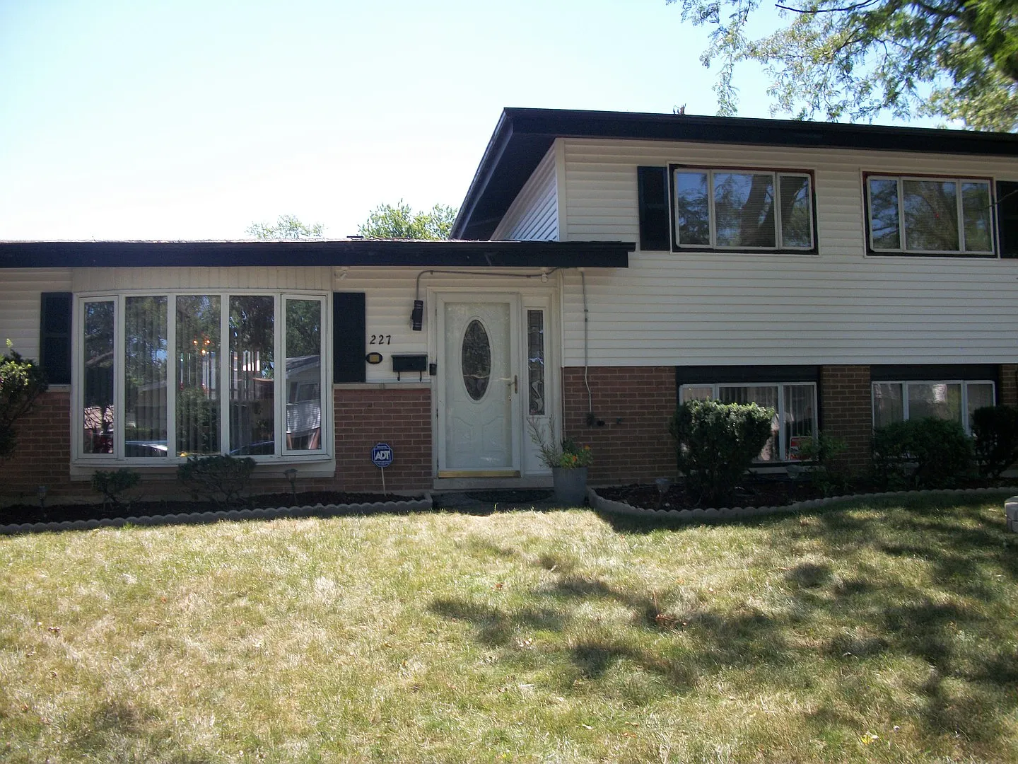 227 Berry St photo 1