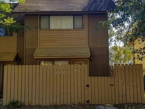 2nd image of 4307 NW 41st Pl