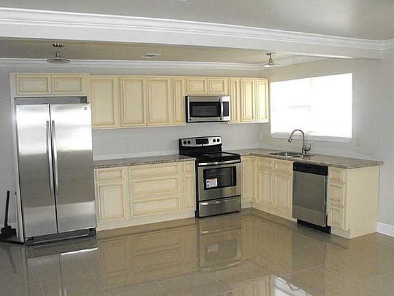 3rd image of 4521 S Stephen Girard Ave