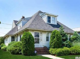 244 Rockaway Pkwy, Valley Stream, NY 11580