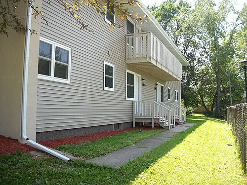 2116 Fisher St — Photo 9