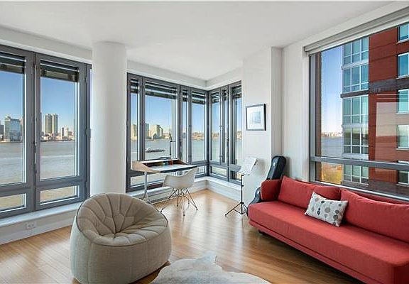 4th image of 8 River Ter APT 9R