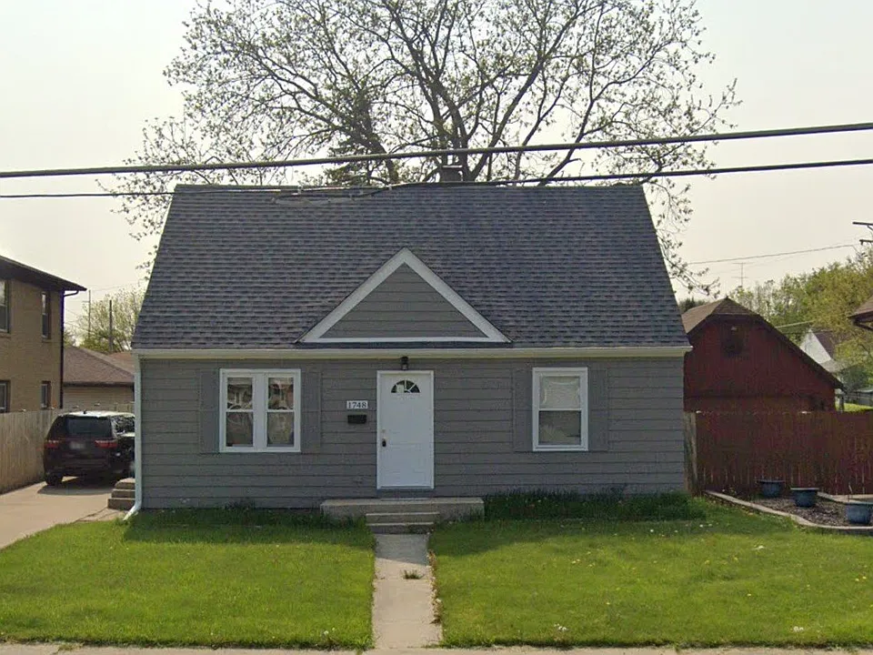 1748 Lathrop Ave