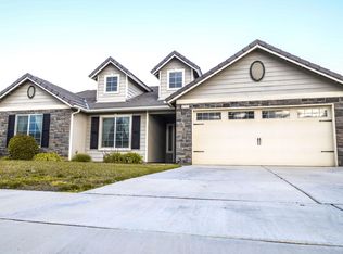 1712 S Casablanca St, Visalia, CA