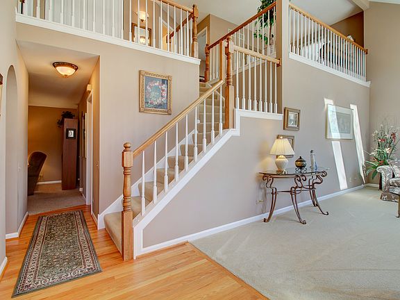 5th image of 254 Lorraine Cir