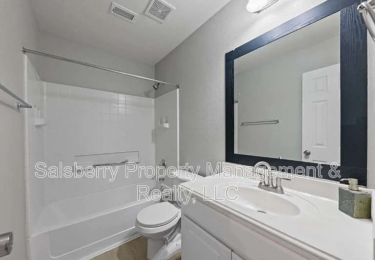 1032 Salt Creek Trl — Photo 18