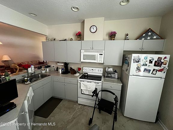 5th image of 14560 Silversmith Cir