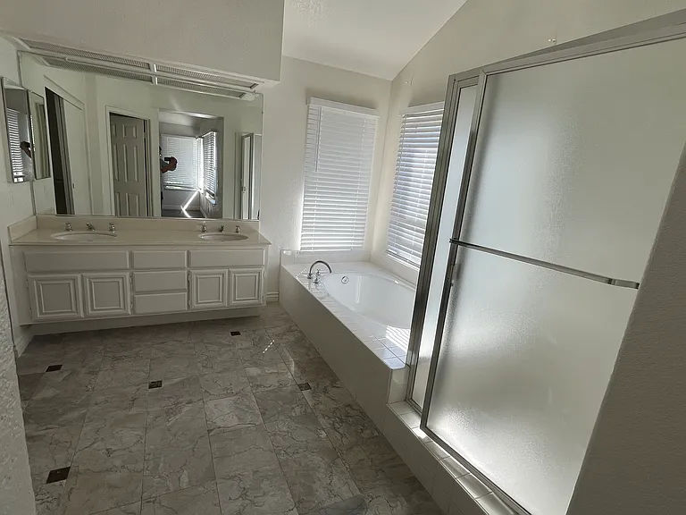 10065 Miracanto Way — Photo 25