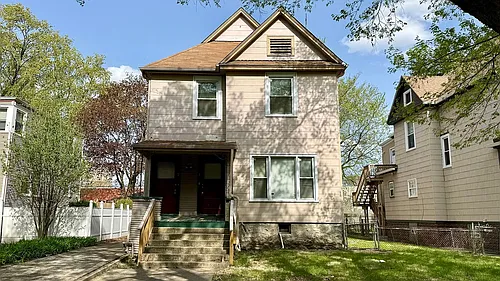 212 Elgin Ave #1 Photo 1