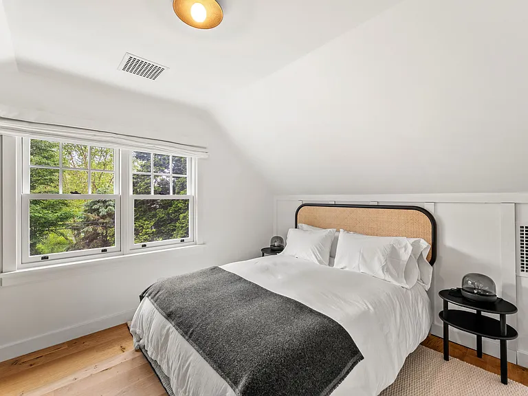 89 Mill Hill Ln — Photo 33
