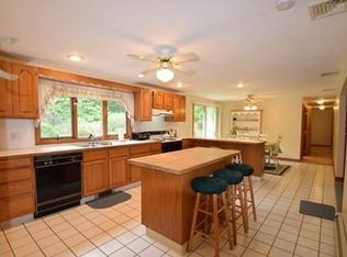 10 Root St, Randolph, MA 02368