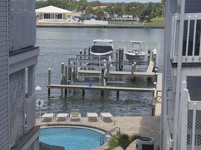 20019 Gulf Blvd #6 — Photo 49