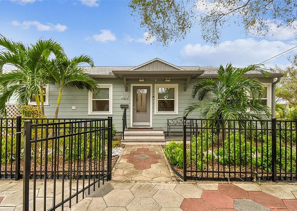1st image of 487 9TH AVENUE N