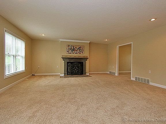 3rd image of 1005 Trailridge Dr