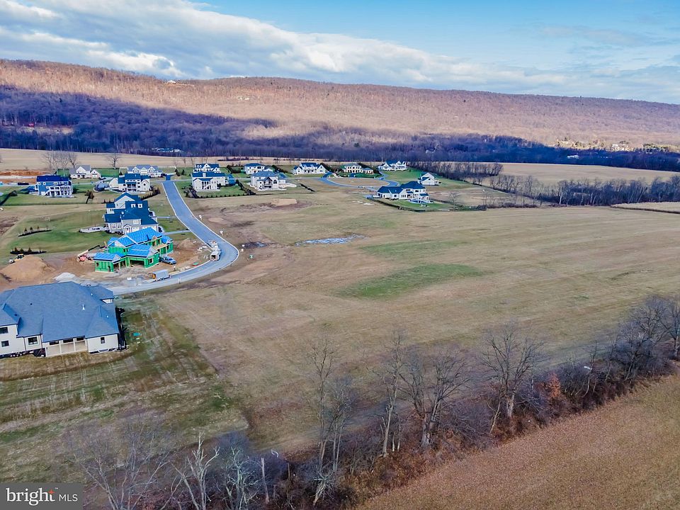 1st image of 34 Glendale Dr