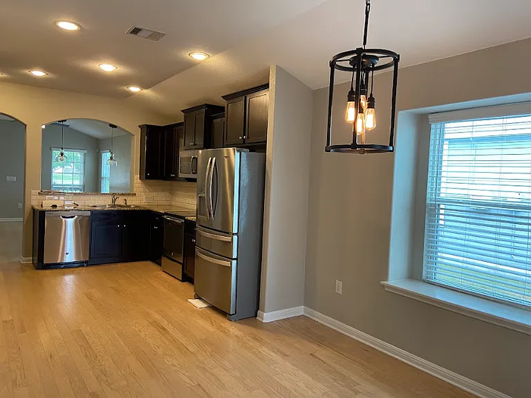 18307 Mammoth Cave Blvd — Photo 8