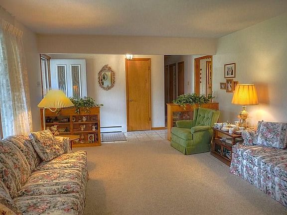 3rd image of 2655 Lindbergh Dr