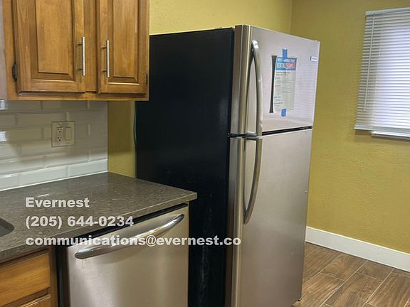 4th image of 1006 E 15th Ave #A