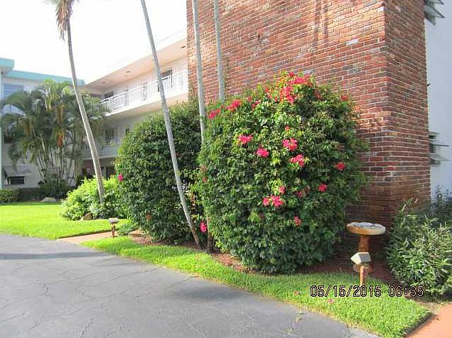 1st image of 515 S Crescent Dr APT 209