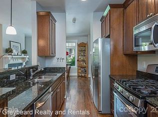 1 Fitzgerald Rd, Black Mountain, NC 28711