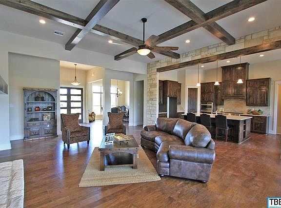3rd image of 522 Creekside Dr