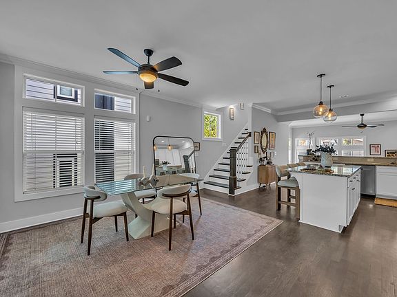 3rd image of 505A Moore Ave