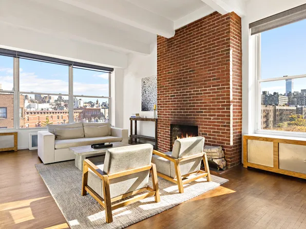 256 West Tenth Street image 1 of 23