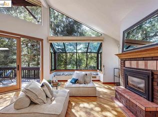 1795 Arrowhead Dr, Oakland, CA 94611