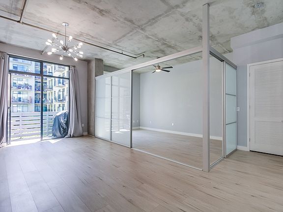 4th image of 527 10th Ave Unit 311