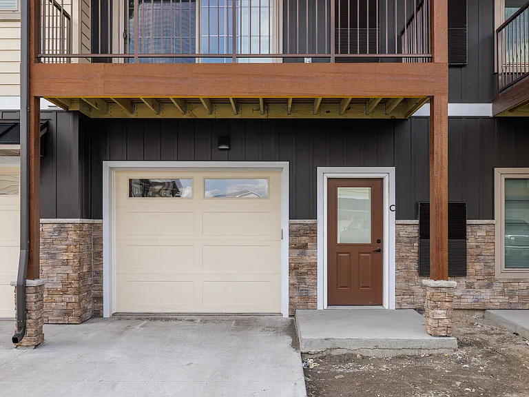 Independence Townhomes — Photo 11