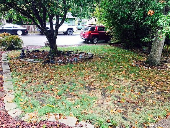 2nd image of 2245 Eisenhower Ave SE