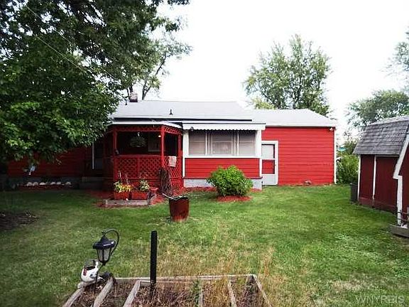 5th image of 160 Amsterdam St